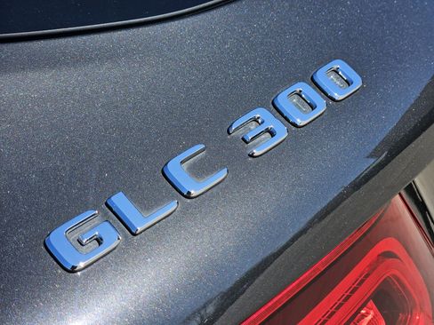 Certified 2020 Mercedes-Benz GLC 300 w/ Premium Package image 8