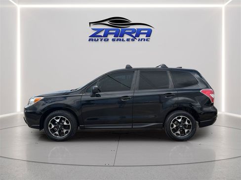 Used 2016 Subaru Forester 2.5i AWD/4WD image 4