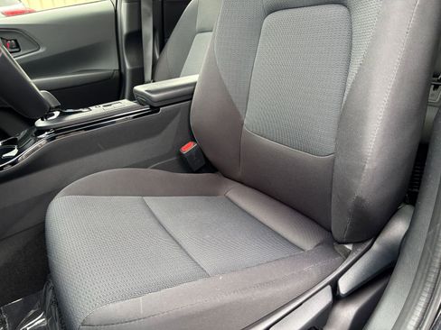 Used 2025 Toyota Prius LE image 24