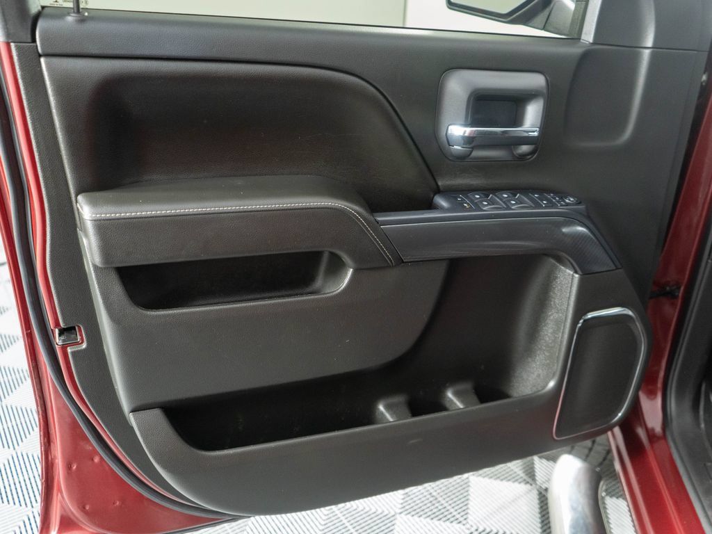 Used 2015 GMC Sierra 1500 SLE w/ All-Terrain Package AWD/4WD image 22