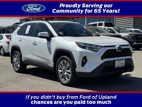 Used 2023 Toyota RAV4 XLE Premium FWD image 1