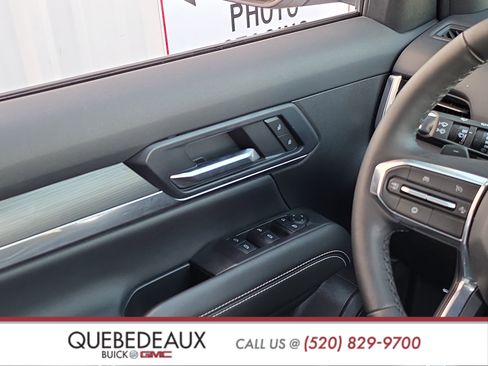 Used 2025 GMC Terrain Elevation image 21