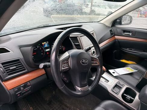 Used 2013 Subaru Outback 2.5i Limited w/ Popular Pkg 2 image 5