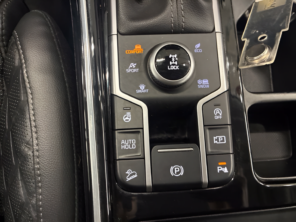 Certified 2023 Kia Sorento SX AWD/4WD image 21