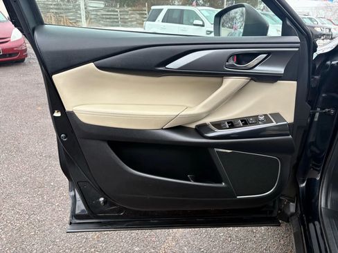 Used 2016 MAZDA CX-9 Touring image 11