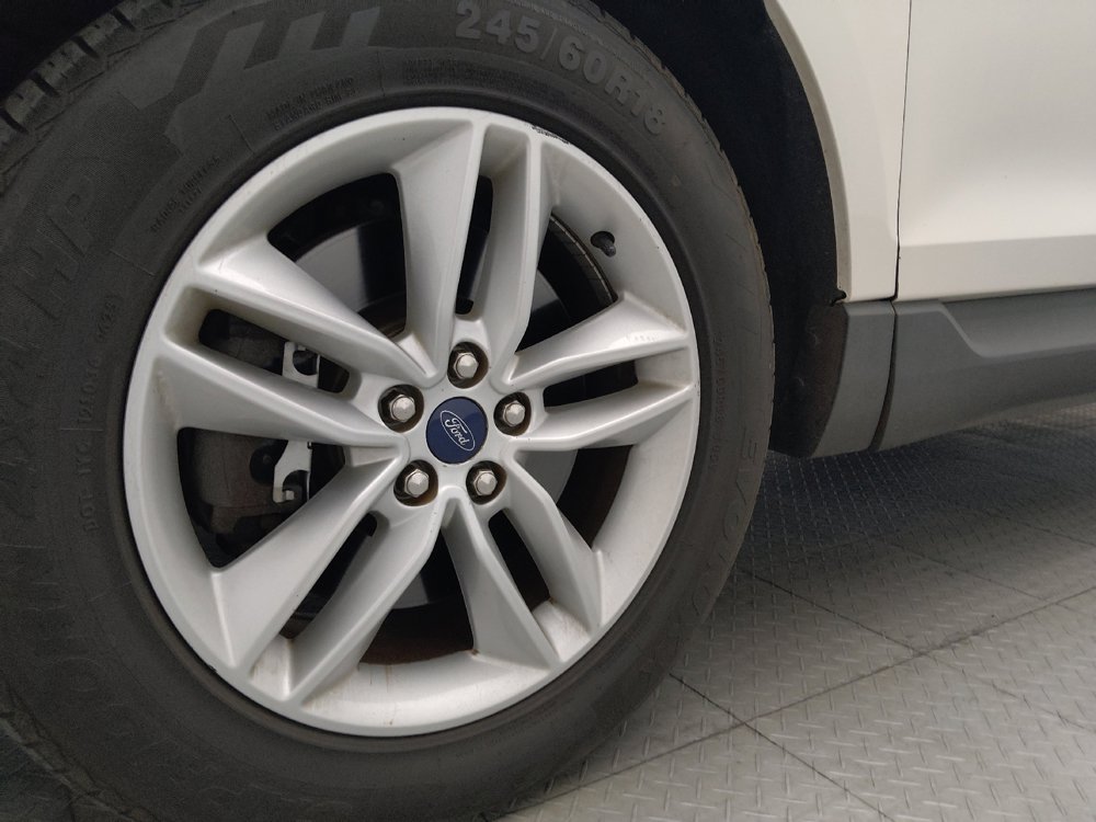 Used 2015 Ford Edge SEL w/ Equipment Group 201A AWD/4WD image 31