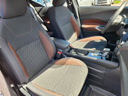 Certified 2023 Nissan Kicks SR FWD image 14