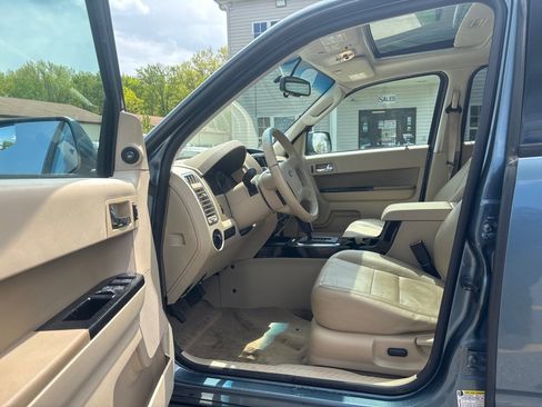 Used 2012 Ford Escape Limited AWD/4WD image 9