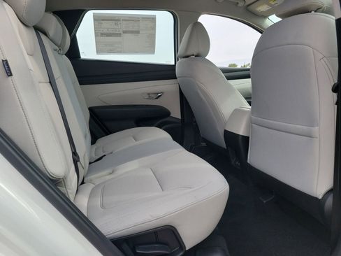 New 2026 Hyundai Tucson SE image 18