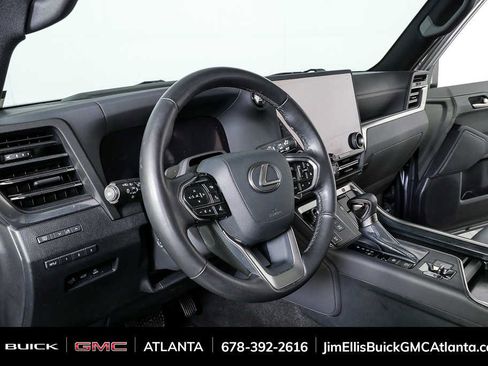 Used 2024 Lexus GX 550 w/ Accessory Package (2T) AWD/4WD image 4