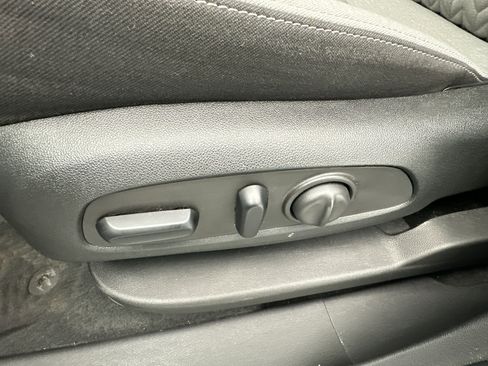 Certified 2023 Chevrolet Equinox LS w/ LS Convenience Package image 13