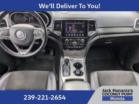 Used 2020 Jeep Grand Cherokee Altitude AWD/4WD image 16