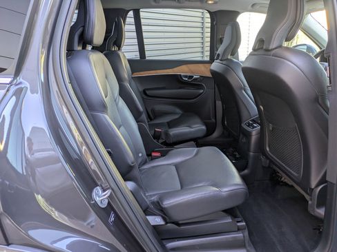 Used 2023 Volvo XC90 T8 Plus w/ Protection Package Premier AWD/4WD image 28