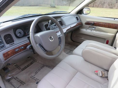 Used 2006 Mercury Grand Marquis LS image 9
