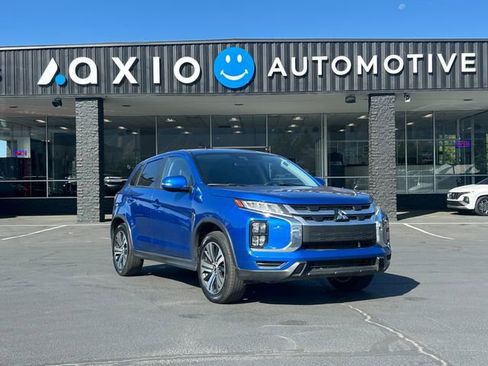 Used 2024 Mitsubishi Outlander Sport SE image 1