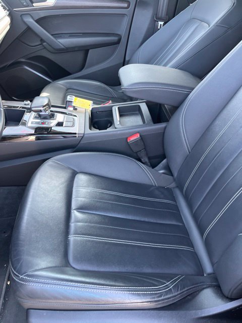Used 2021 Audi Q5 2.0T Premium w/ Convenience Package AWD/4WD image 14