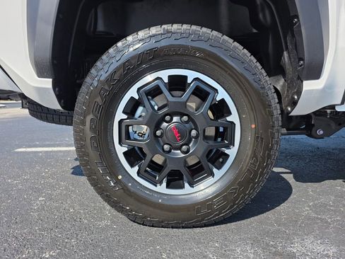 New 2026 Toyota Tacoma TRD Off-Road AWD/4WD image 19