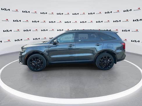 Certified 2023 Kia Sorento SX FWD image 5