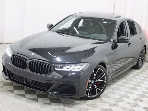 Used 2023 BMW M550i xDrive w/ Dynamic Handling Package AWD/4WD image 5
