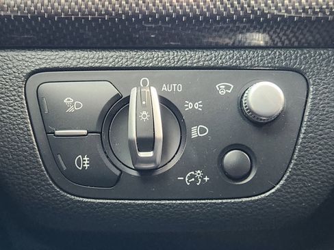 Used 2021 Audi SQ5 Prestige image 20