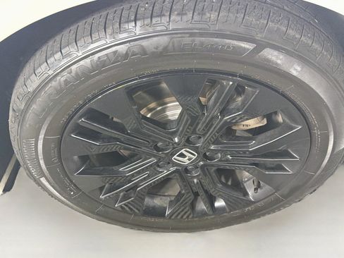 Used 2025 Honda Odyssey Sport-L image 11