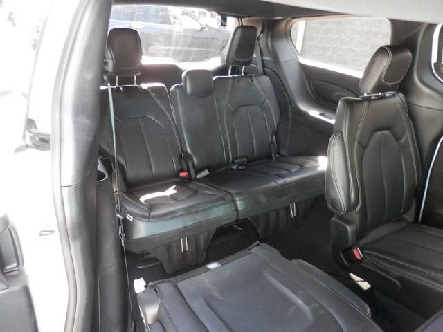 Used 2026 Chrysler Pacifica Select FWD image 35