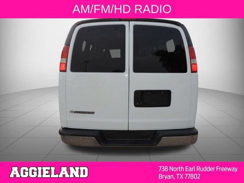 Used 2018 Chevrolet Express 3500 LT w/ LT Preferred Equipment Group RWD image 5