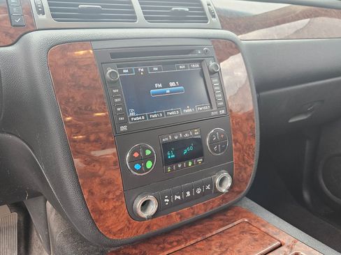 Used 2008 Chevrolet Tahoe LTZ w/ LTZ Preferred Equipment Group image 18