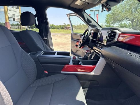 Used 2025 Toyota Tundra SR5 RWD image 31