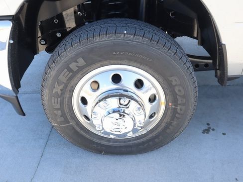 New 2026 RAM 3500 Big Horn image 18