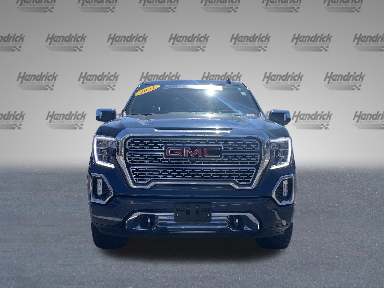 Used 2021 GMC Sierra 1500 Denali w/ Denali Ultimate Package AWD/4WD image 3