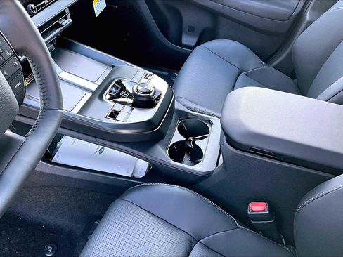 New 2026 Subaru Solterra Limited XT image 7