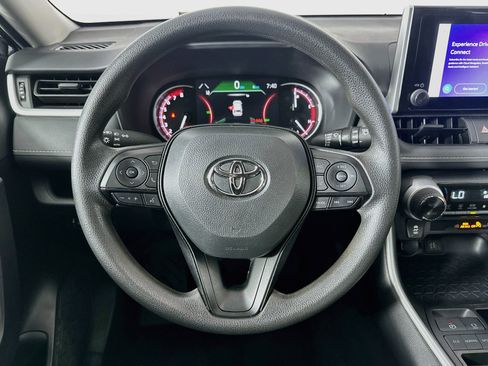 Used 2025 Toyota RAV4 XLE FWD image 18
