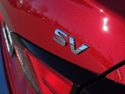 Used 2022 Nissan Altima 2.5 SV w/ SV Premium Package image 8