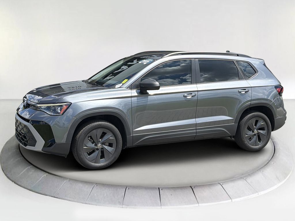 Used 2025 Volkswagen Taos S FWD image 1