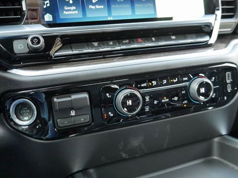 New 2026 Chevrolet Silverado 3500 LT image 18