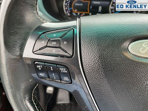 Used 2019 Ford Explorer Platinum image 18