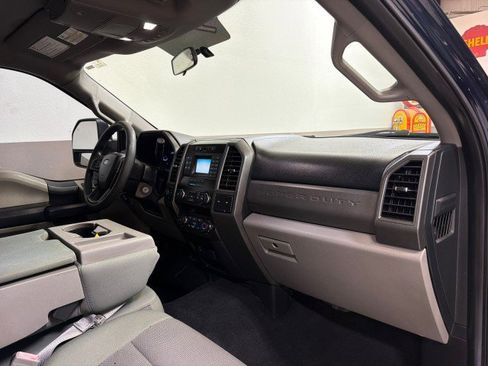 Used 2019 Ford F250 XL w/ STX Appearance Package image 39