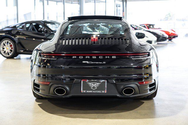Used 2021 Porsche 911 Carrera S RWD image 5