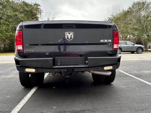 Used 2017 RAM 3500 Tradesman w/ Chrome Appearance Group image 15