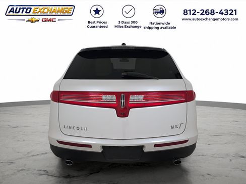 Used 2018 Lincoln MKT AWD w/ Technology Package image 3