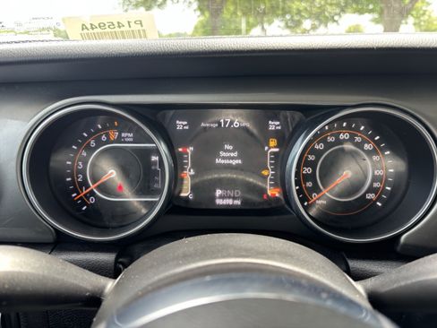 Used 2019 Jeep Wrangler Unlimited Sahara AWD/4WD image 21