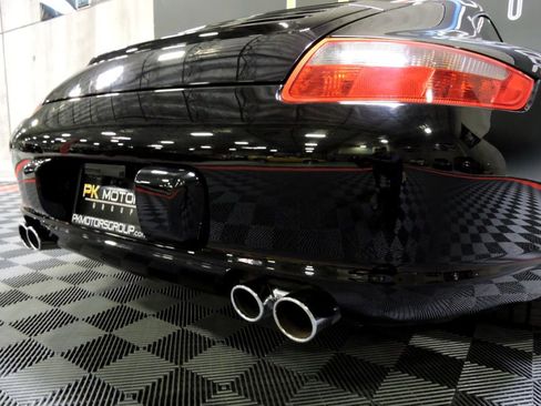 Used 2006 Porsche 911 Carrera 4S image 10