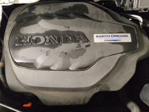 Used 2019 Honda Pilot Touring image 30