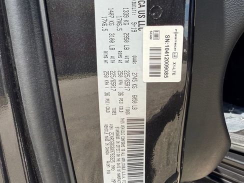 Used 2019 Dodge Grand Caravan SE FWD image 38