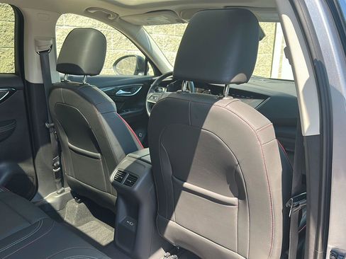 Used 2022 Buick Envision Essence w/ Sport Touring Package FWD image 24