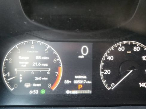 Used 2025 Honda Pilot EX-L image 17