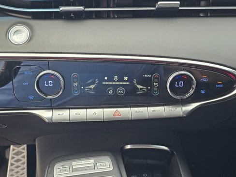 Used 2023 Genesis GV70 2.5T w/ Sport Prestige Package AWD/4WD image 68