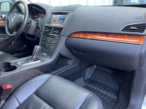 Used 2019 Lincoln MKT AWD image 39