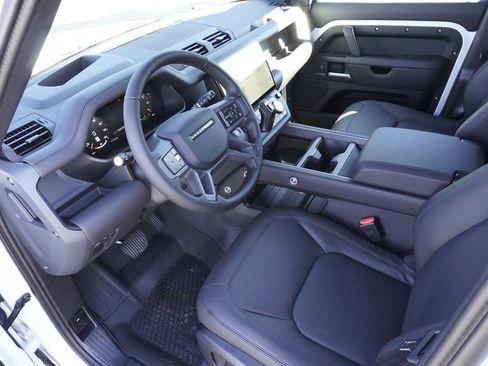 New 2026 Land Rover Defender 110 X-Dynamic SE AWD/4WD image 18